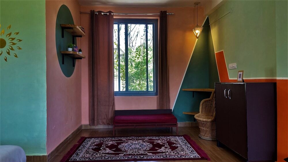 Бир: The Hidden Garden Bir