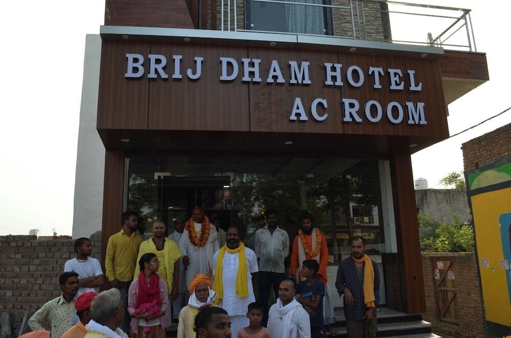 Коси: Brajdham Hotel Barsana