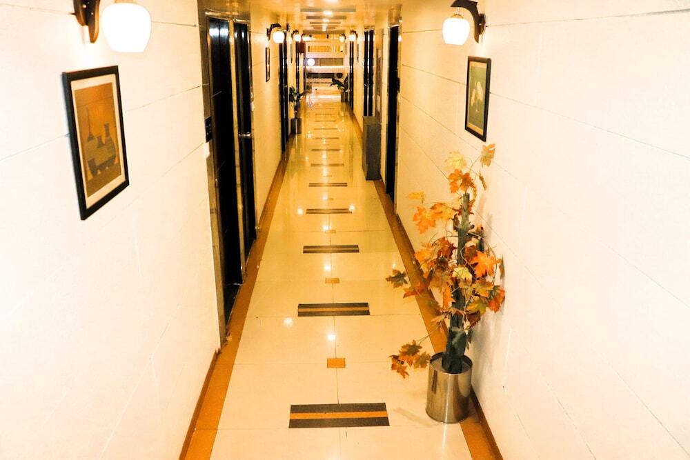 Гандхинагар: Hotel Vrundavan