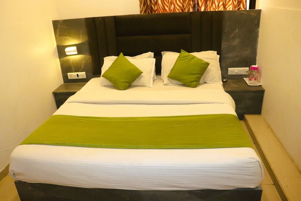 Гандхинагар: Hotel Vrundavan