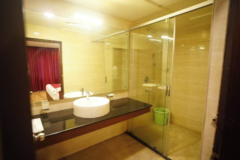 Висакхапатнам: Elegant Hotel