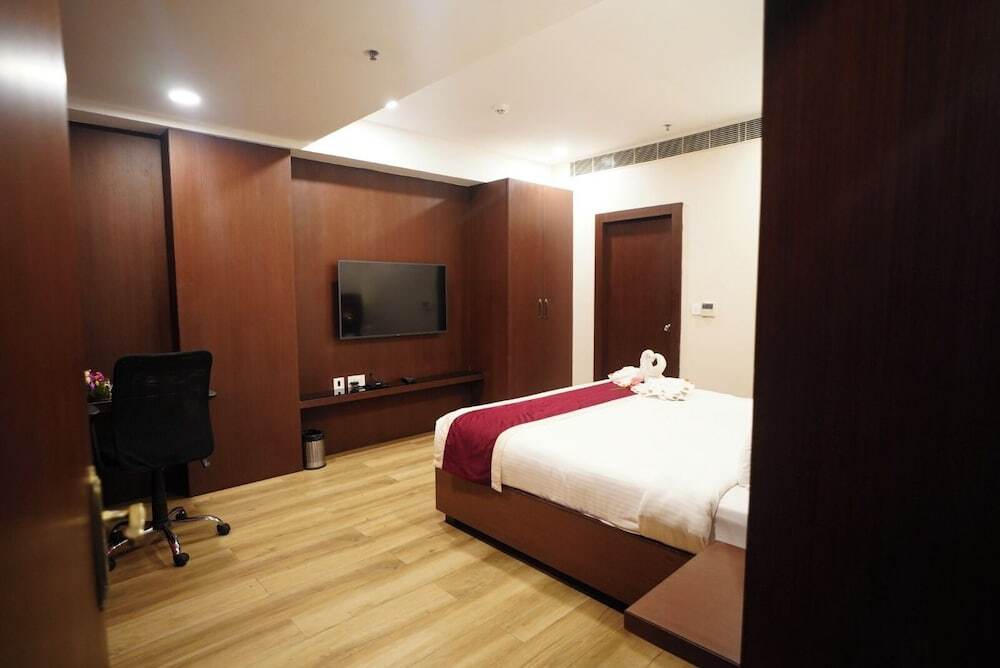 Висакхапатнам: Elegant Hotel