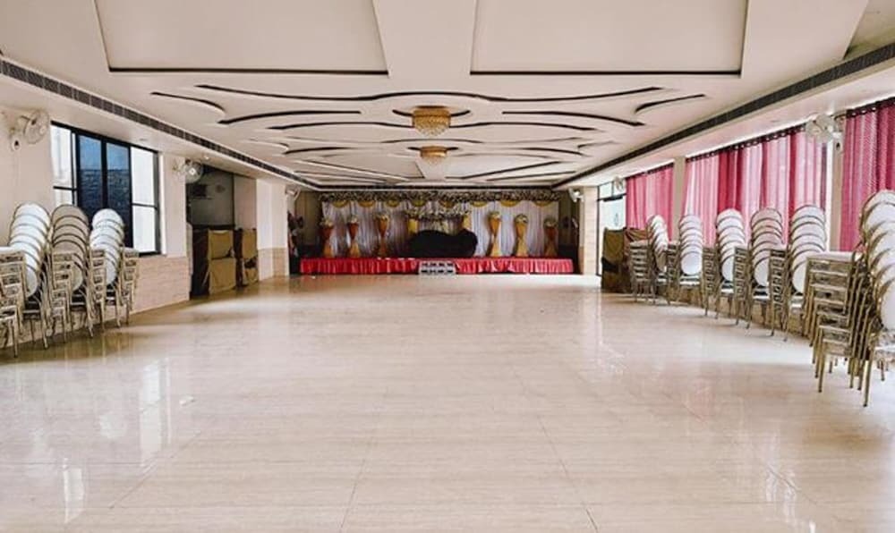 Айодхья: Fabhotel Elegance