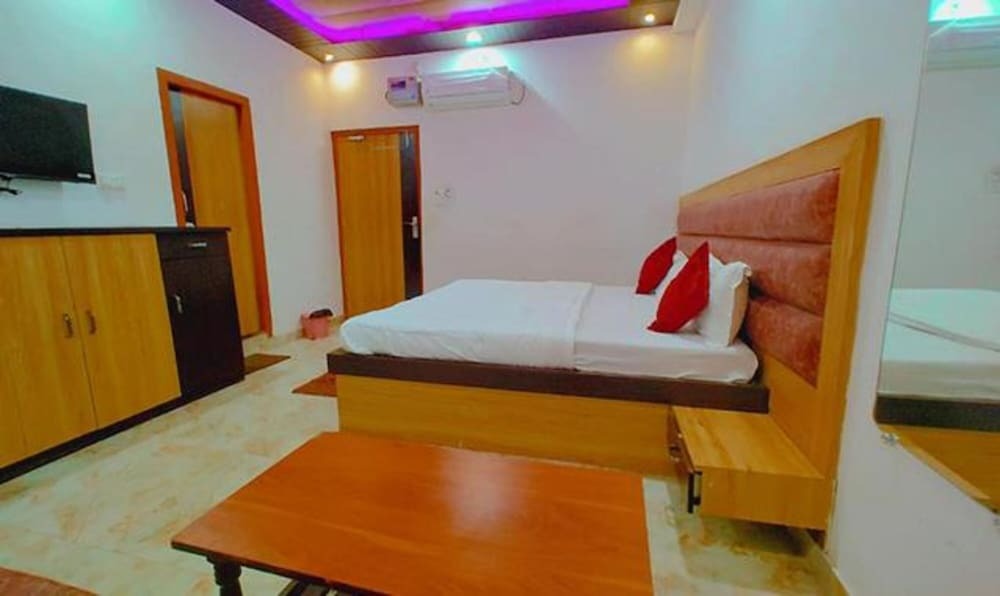 Айодхья: Fabhotel Elegance
