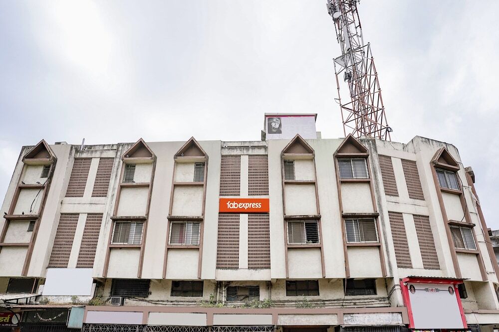 Нашик: Fabexpress Sai Lodging