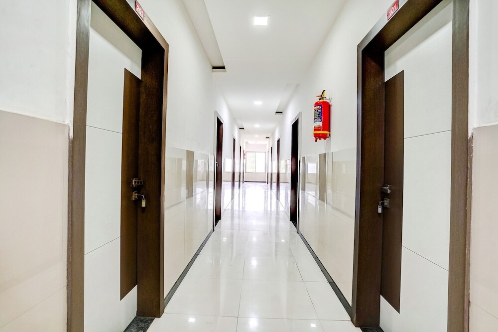 Нашик: Fabexpress Sai Lodging