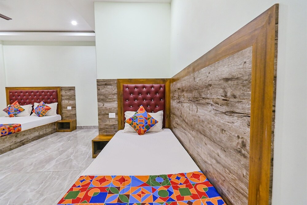 Гувахати: Fabexpress Siddhi Villa