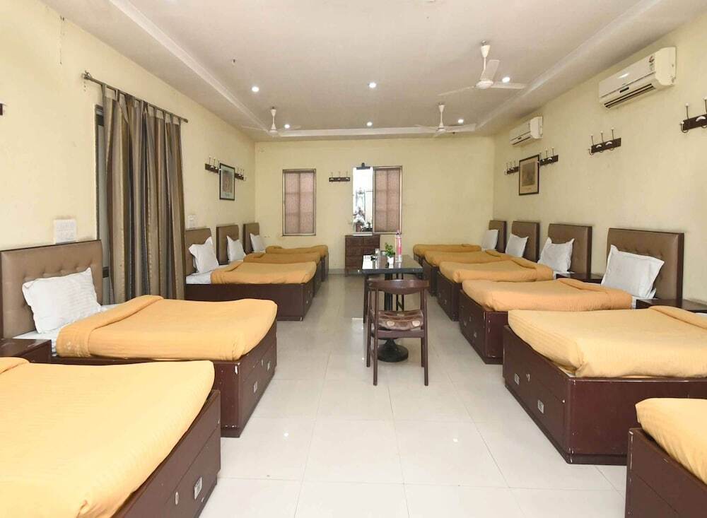 Джайпур: Golden Days Resort and Spa