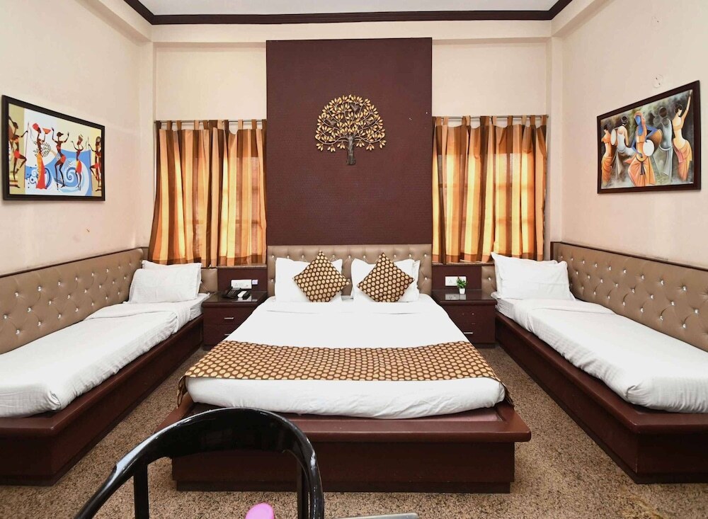 Джайпур: Golden Days Resort and Spa