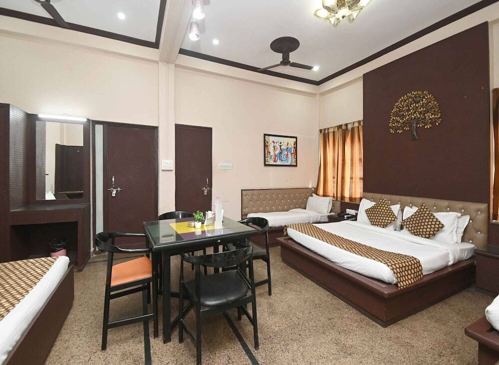 Джайпур: Golden Days Resort and Spa