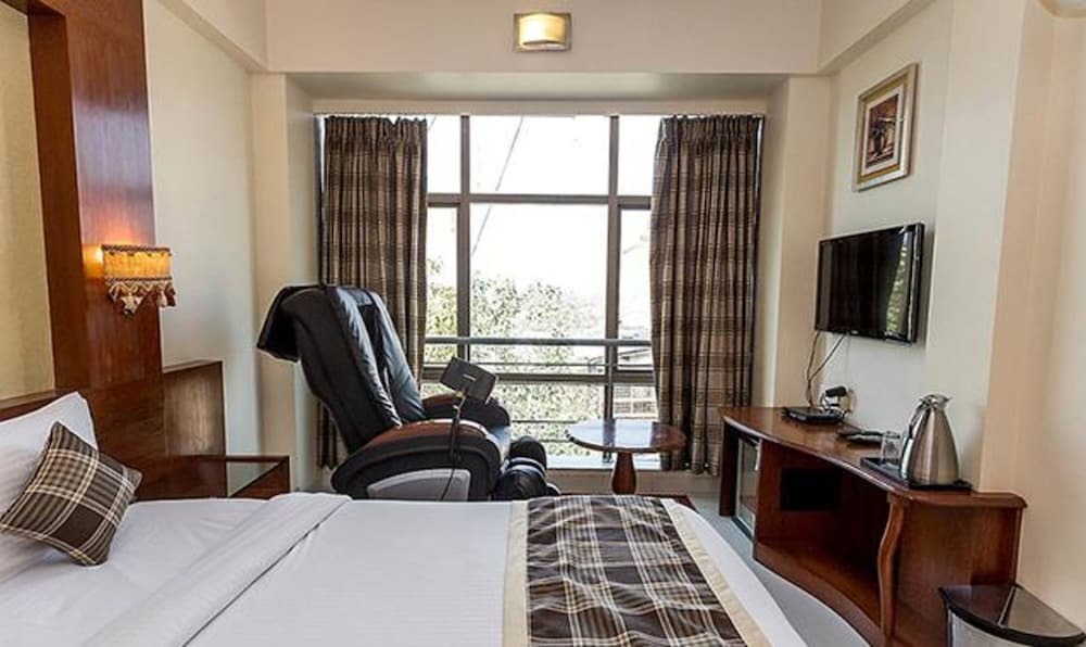 Мумбаи: Fabhotel Poco Loco