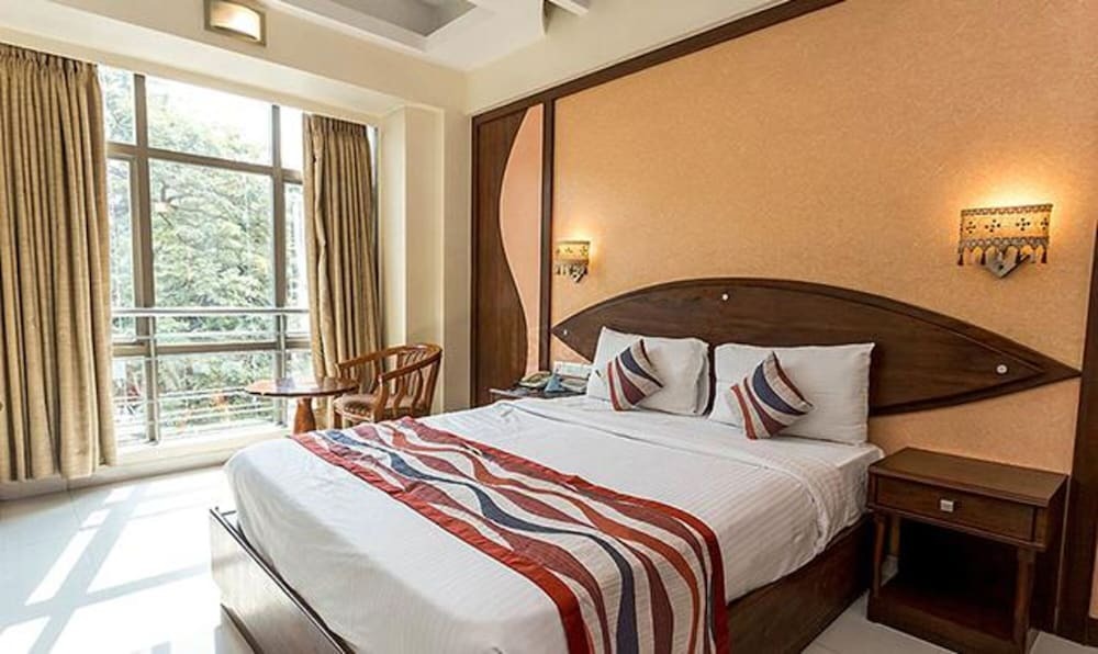 Мумбаи: Fabhotel Poco Loco