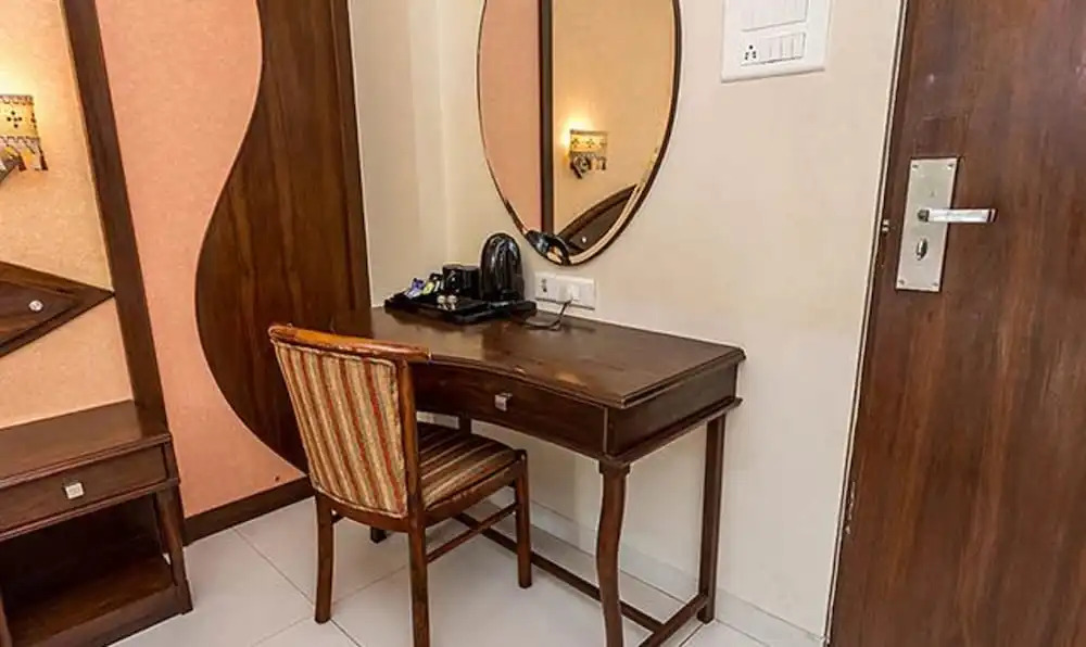 Мумбаи: Fabhotel Poco Loco