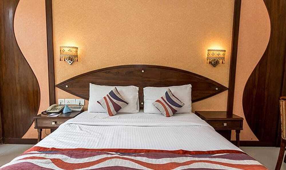 Мумбаи: Fabhotel Poco Loco