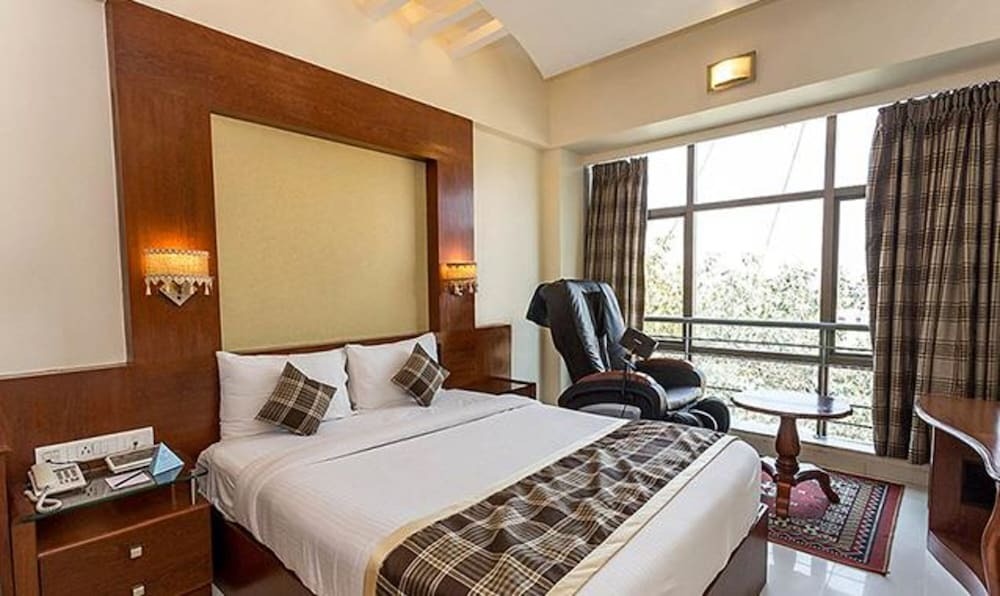 Мумбаи: Fabhotel Poco Loco