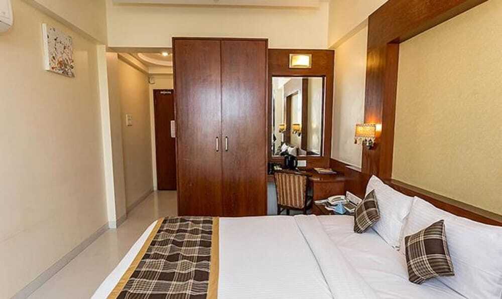 Мумбаи: Fabhotel Poco Loco