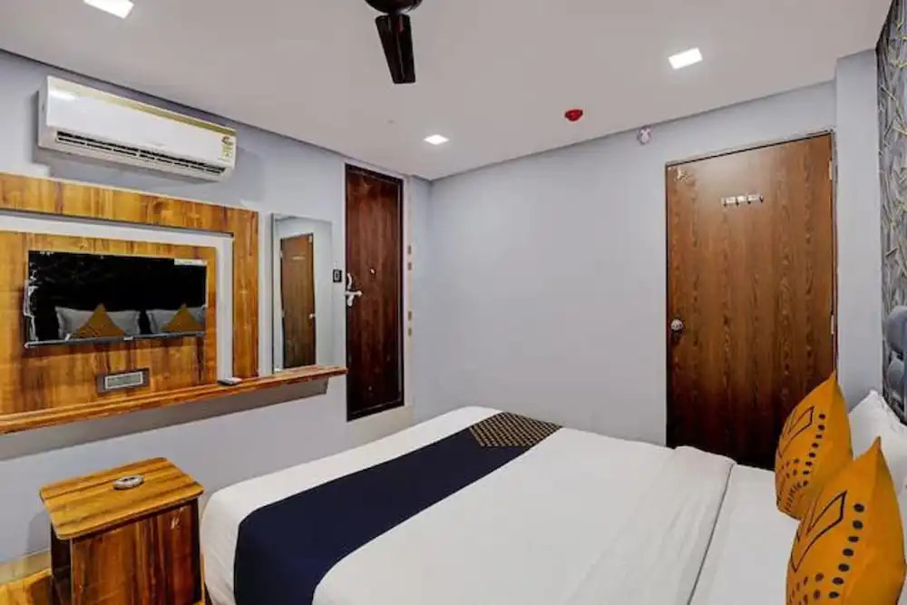 Ахмедабад: Hotel Mahi