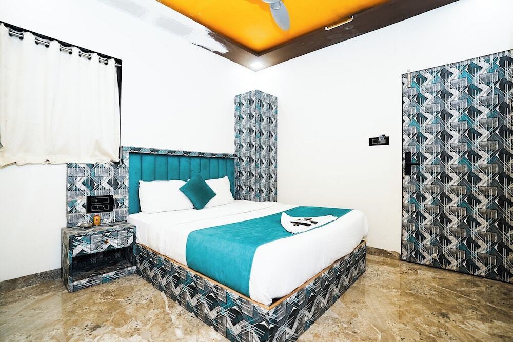 Мумбаи: Hotel Versova Inn