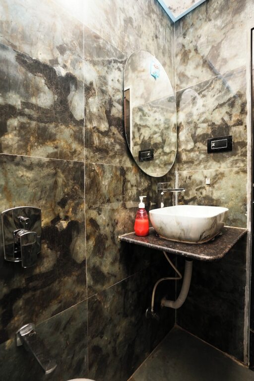 Мумбаи: Hotel Versova Inn