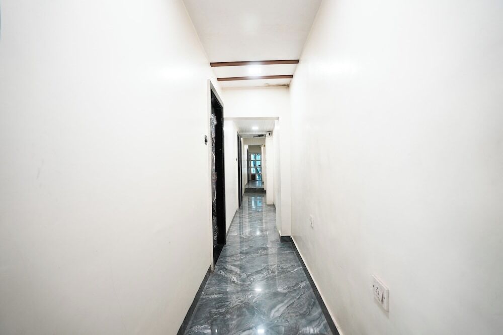 Мумбаи: Hotel Versova Inn