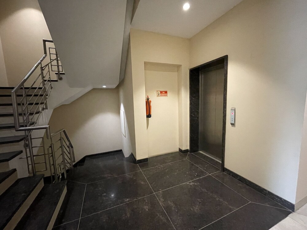 Гуруграм: Saltstayz Coroprate Suites - Golf Course
