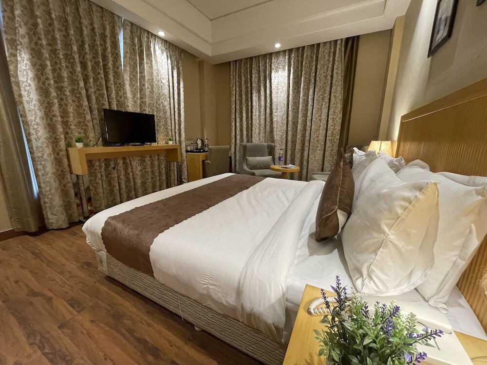 Гуруграм: Saltstayz Coroprate Suites - Golf Course