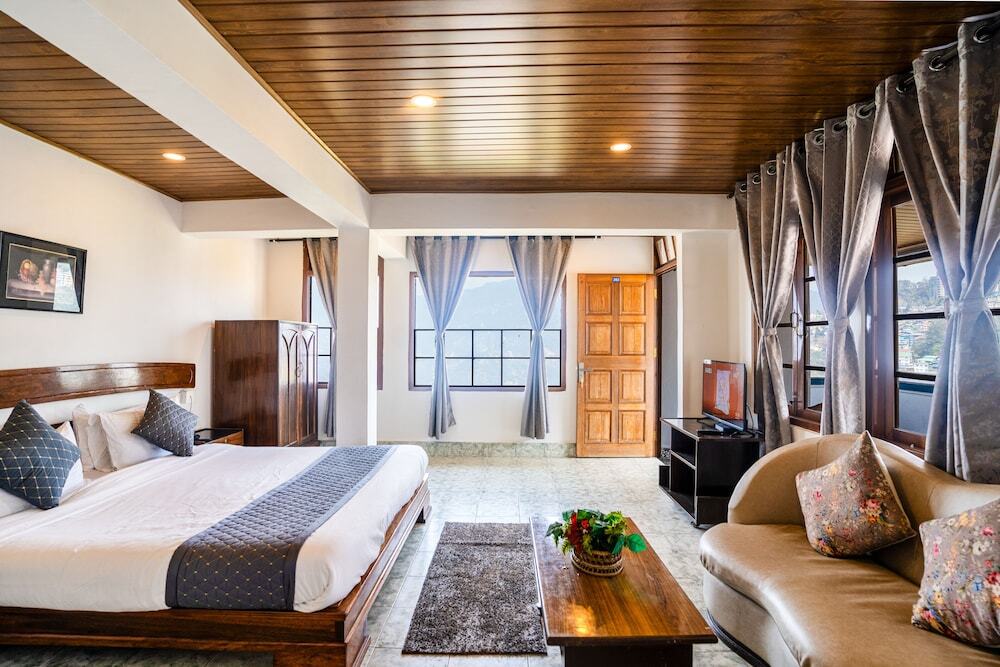 Гангток: Sparrow Cherry Resort 2 min walk To MG Marg