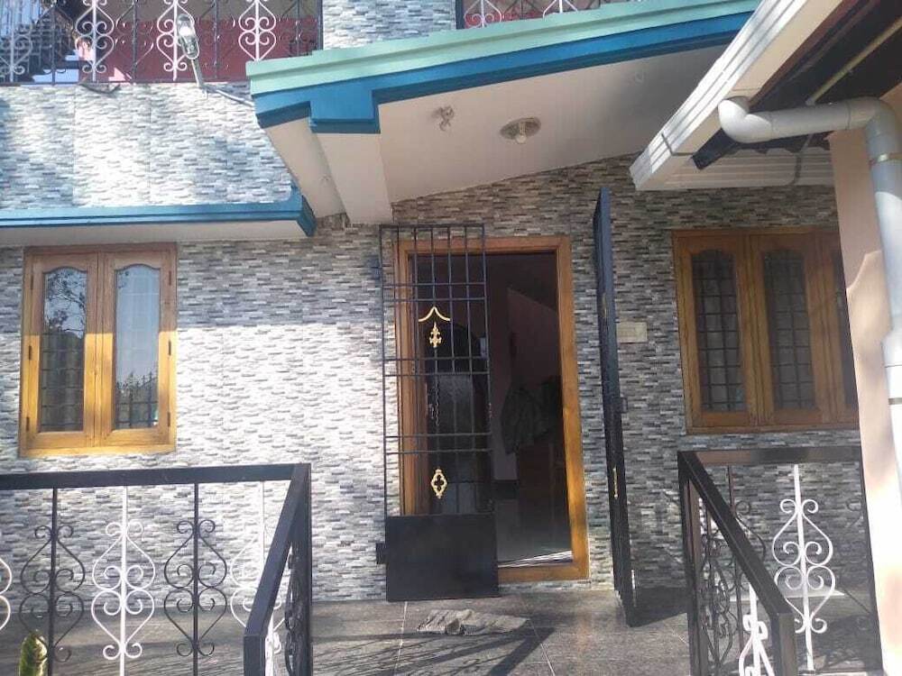 Салем: PPH Living Thulasiraman's Home Stay