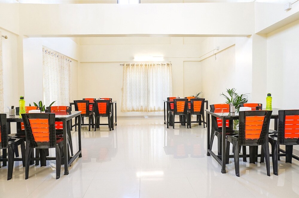 Пуна: Fabhotel Majestic Luxurious