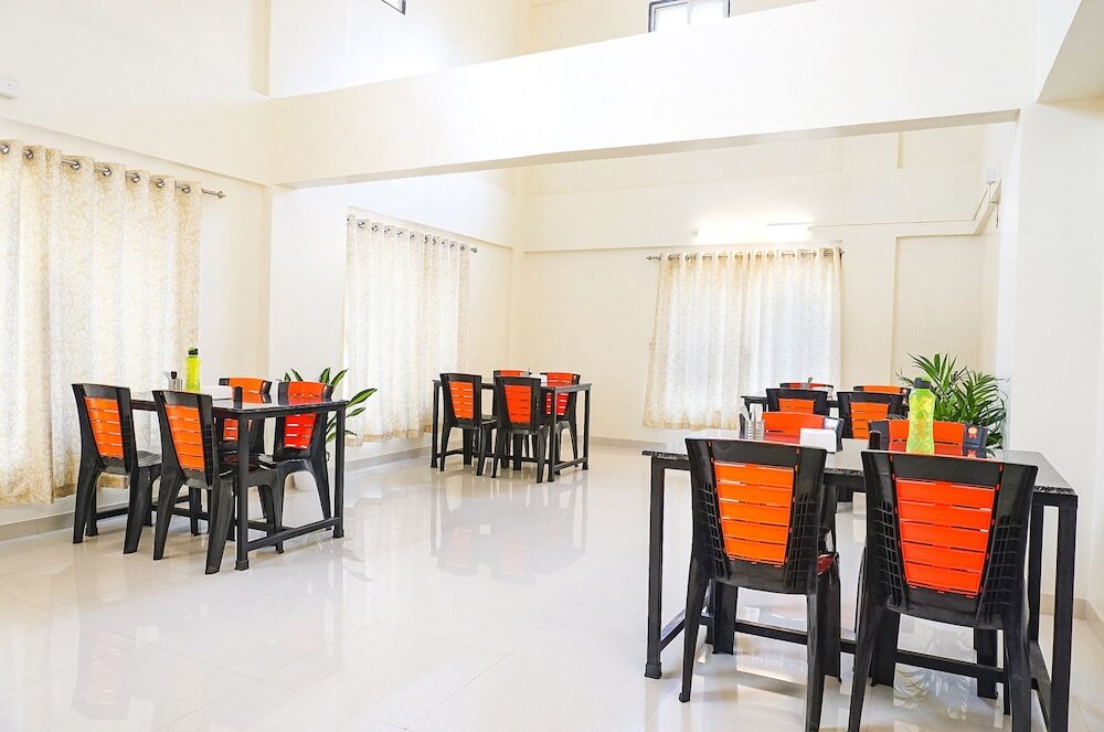Пуна: Fabhotel Majestic Luxurious