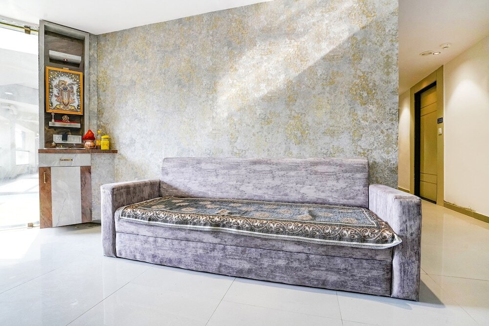 Гандхинагар: Fabhotel Grey Sky