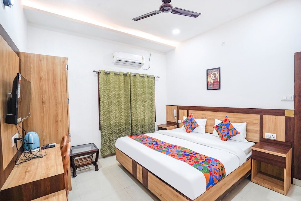 Fabexpress Vairagi Inn — фото 1
