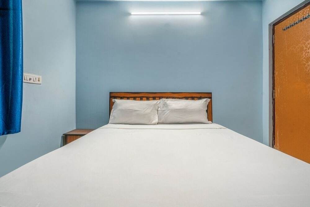 Хидерабад: iROOMZ AR Stay Inn