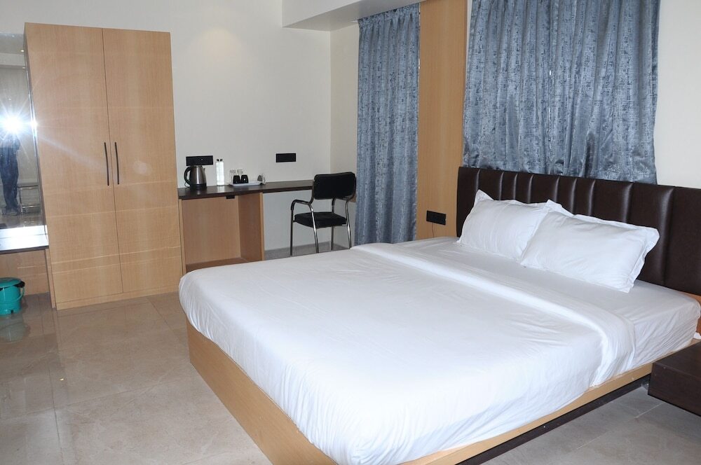 Колката: FERN INN Kolkata
