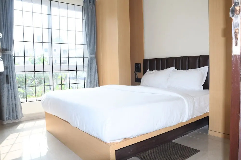 Колката: FERN INN Kolkata