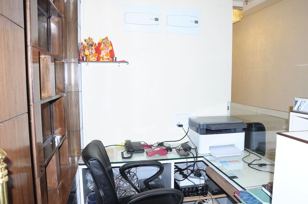 Колката: FERN INN Kolkata