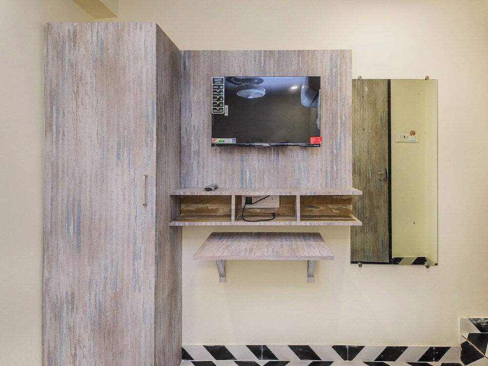 Мумбаи: Hotel Good Luck Residency