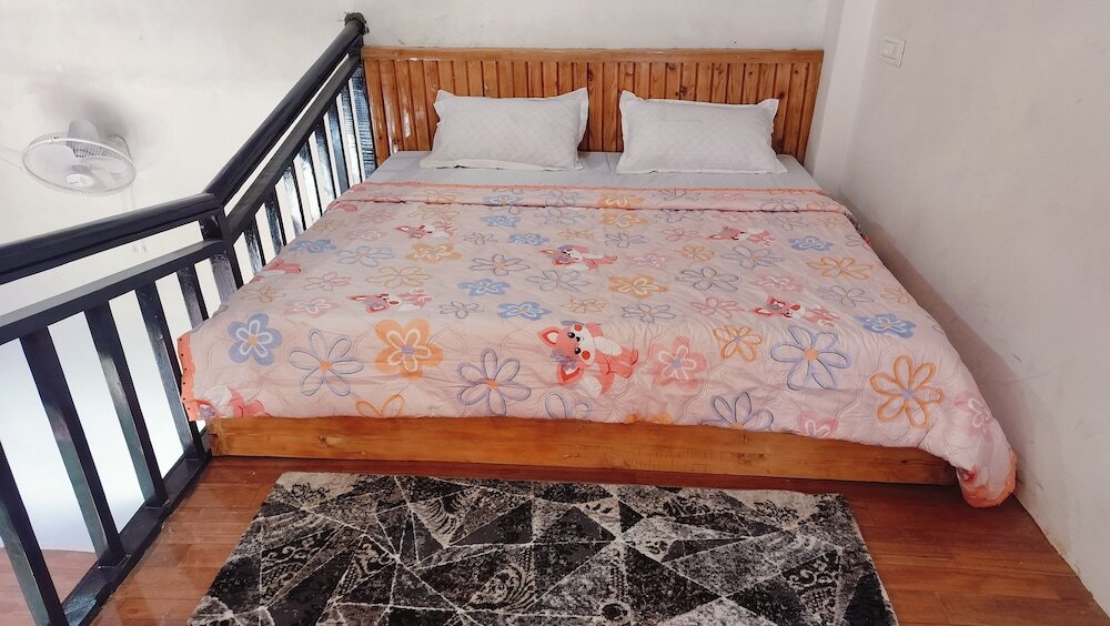 Чамба: Baikunth Home Stays