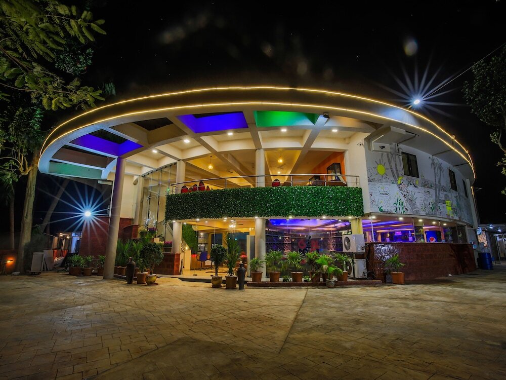 The Center Court Resort and Spa — фото 1