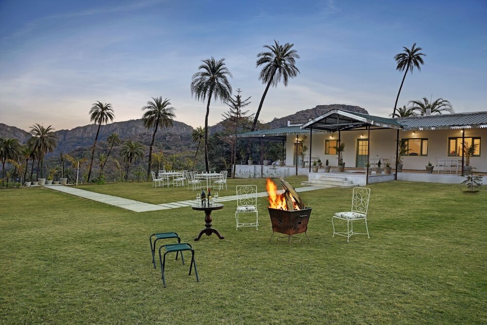 Гора Абу: The Mount Bunglow - Mount Abu