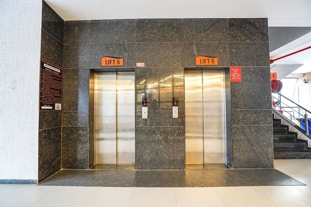 Сурат: Fabhotel Niraant