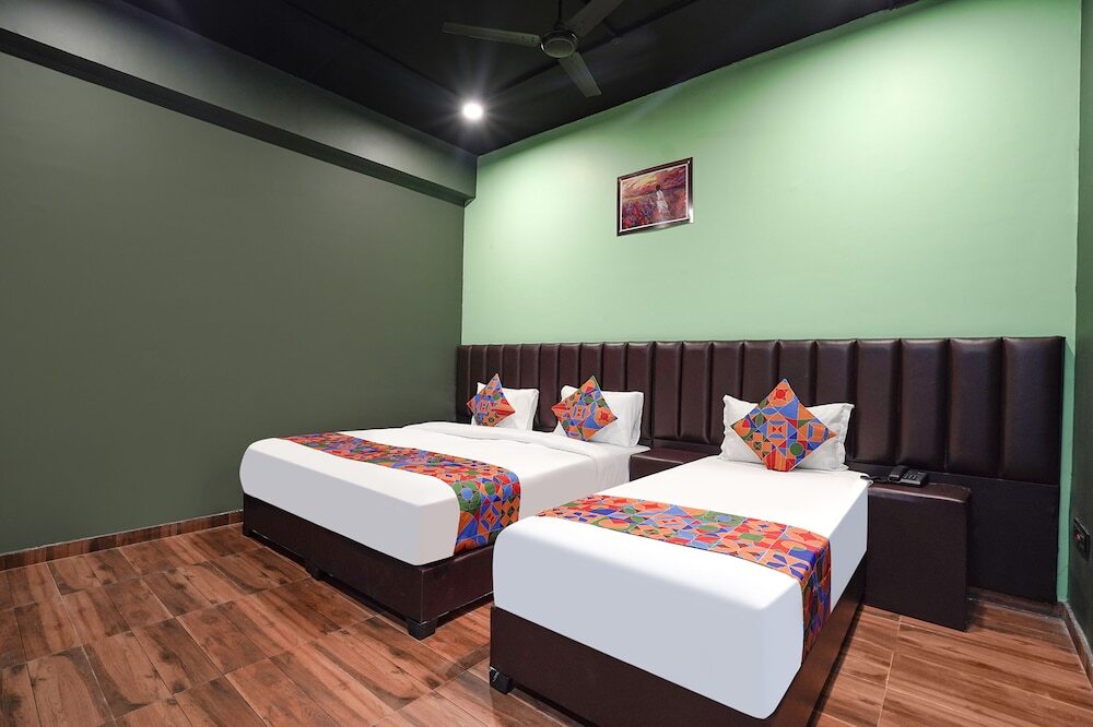Сурат: Fabhotel Niraant