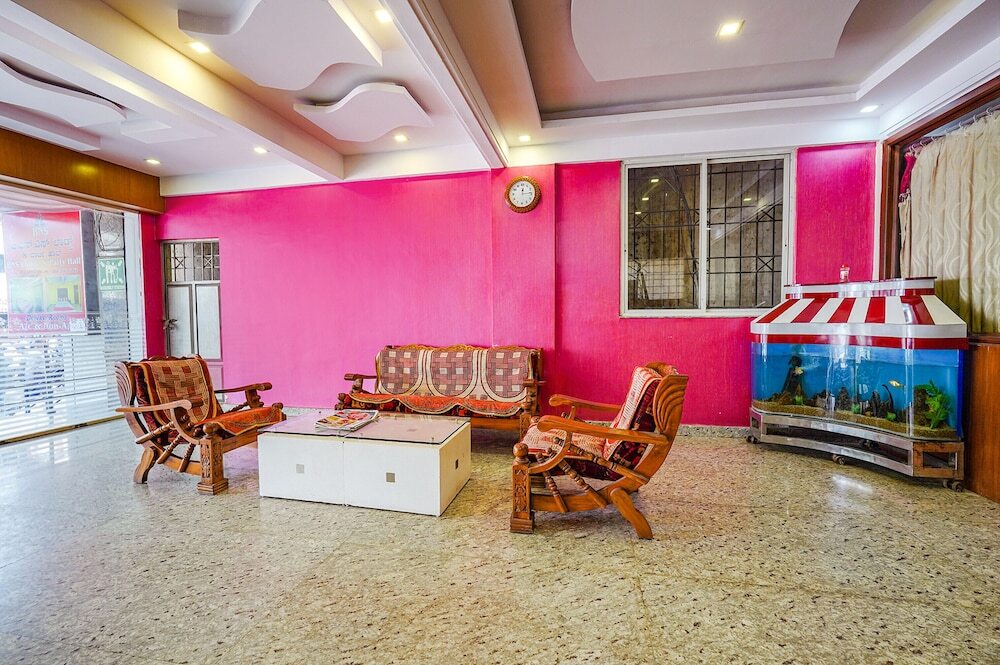 Бангалор: Fabhotel Bns Lodge