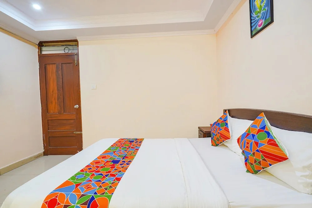 Бангалор: Fabhotel Bns Lodge