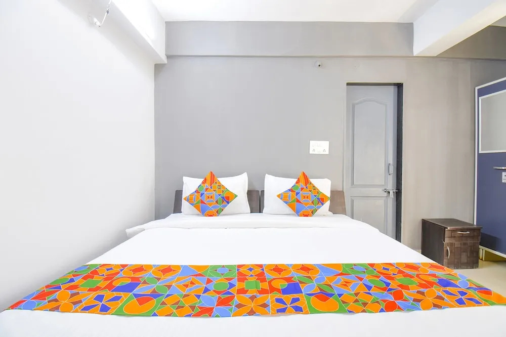 Хинджевади: Fabhotel Happy Stay In
