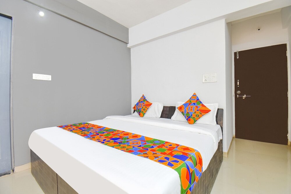 Хинджевади: Fabhotel Happy Stay In