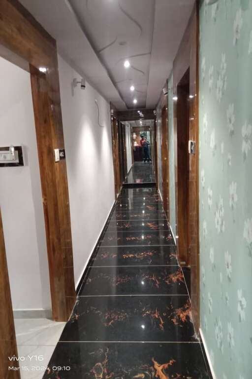 Ахмедабад: Hotel Bhavya Mansion