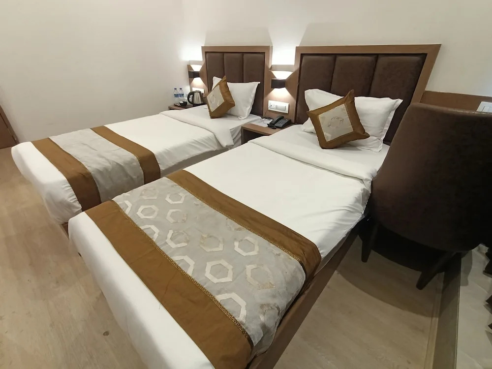 Мумбаи: Hotel Beverly Palace Santacruz