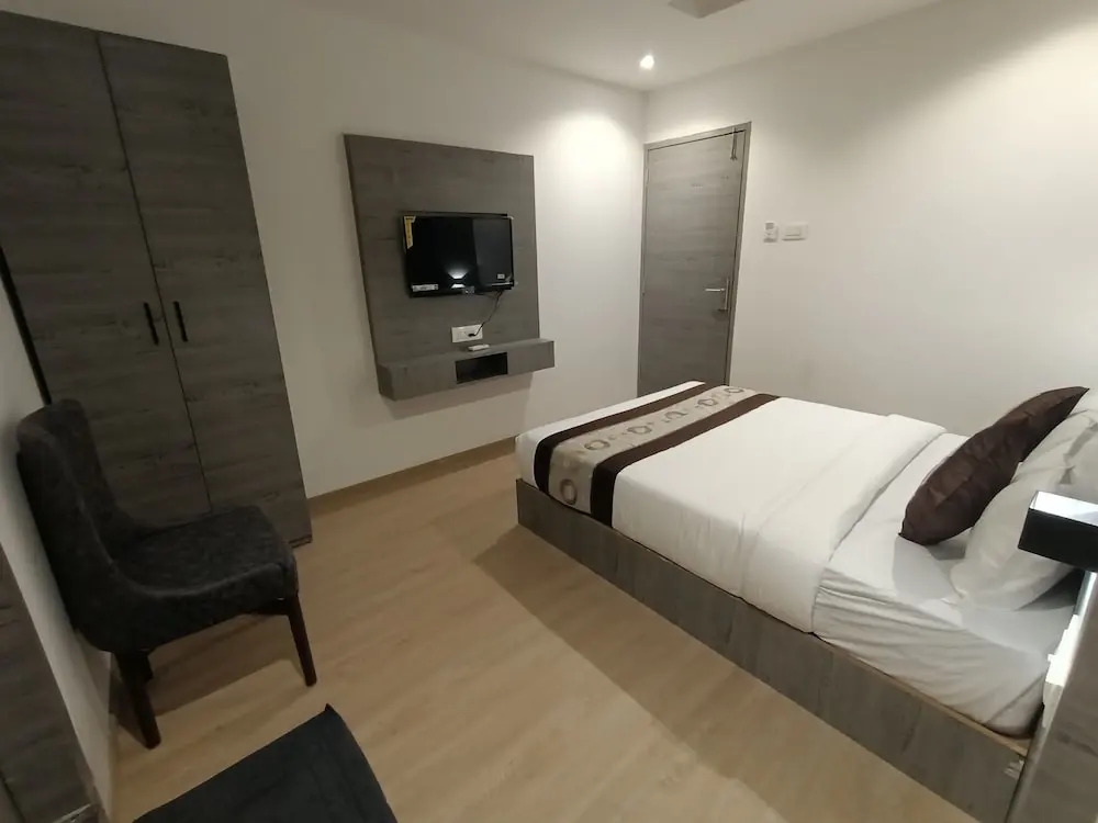 Мумбаи: Hotel Beverly Palace Santacruz