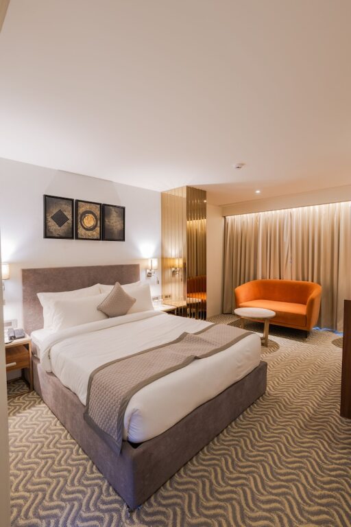 Индаур: Hotel Golden Aura